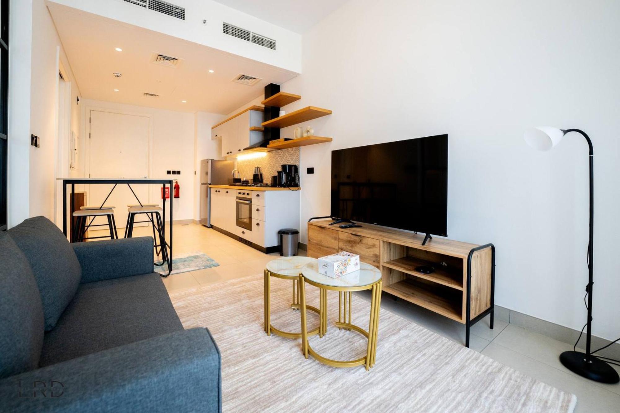 New Cozy 1br Hills * Dubai