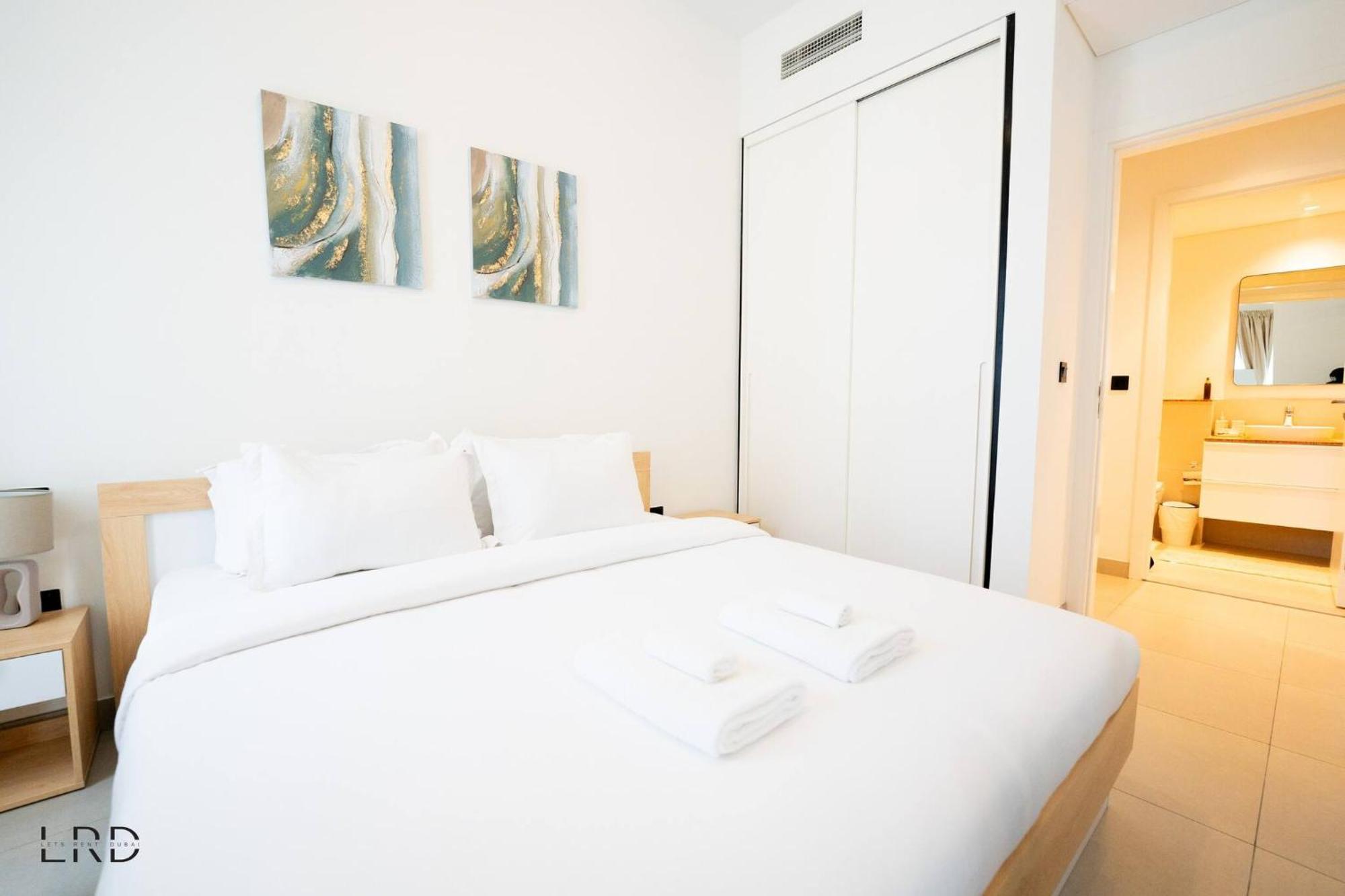 New Cozy 1br Hills